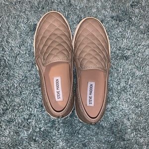 Steve Madden slip ons